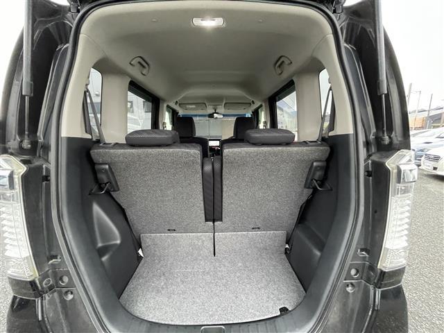 N-BOXカスタム G SSパッケージ 純正ナビ/Bluetooth/フルセグTV/CD/DVD バックカメラ ETC 両側パワースライドドア 衝突軽減 スマートキー プッシュエンジンスタート HID オートライト 純正フロアマット(17枚目)