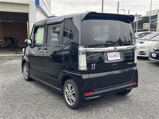 N-BOXカスタム G SSパッケージ 純正ナビ/Bluetooth/フルセグTV/CD/DVD バックカメラ ETC 両側パワースライドドア 衝突軽減 スマートキー プッシュエンジンスタート HID オートライト 純正フロアマット(23枚目)