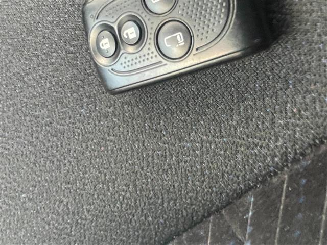 タント カスタムＲＳ　ＳＡ　社外ナビ／Ｂｌｕｅｔｏｏｔｈ／フルセグＴＶ／ＣＤ／ＤＶＤ　バックカメラ　ＥＴＣ　両側パワースライドドア　衝突軽減警告　横すべり防止　スマートキー　前方ドライブレコーダー　オートライト（5枚目）