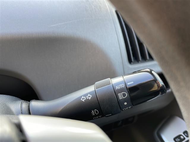 プリウスアルファ Ｓ　メモリナビ／フルセグテレビ／バックカメラ／ＥＴＣ／Ｂｌｕｅｔｏｏｔｈ接続／ＤＶＤ再生機能（16枚目）