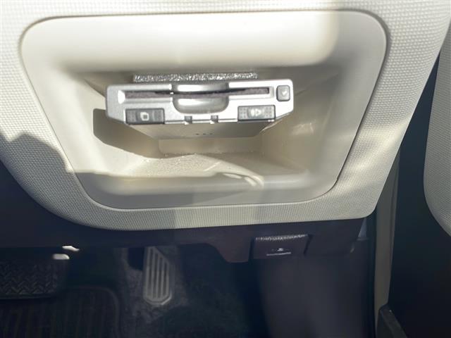 ポルテ X /メモリナビ/ワンセグテレビ/バックカメラ/片側パワースライドドア/ETC/DVD再生機能(19枚目)