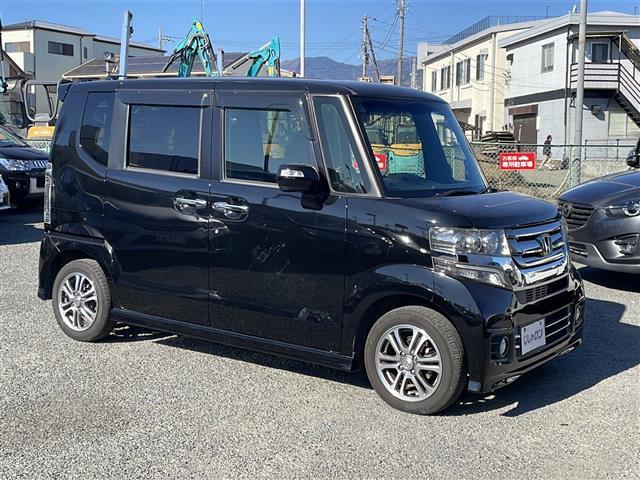 N-BOXカスタム G・Lパッケージ メモリナビ/フルセグテレビ/バックカメラ/片側パワースライドドア/ETC/DVD再生機能/Bluetooth接続(8枚目)