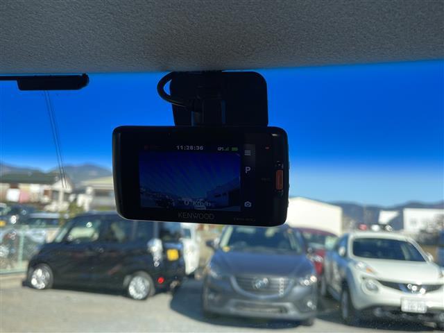 N-BOXカスタム G・Lパッケージ メモリナビ/フルセグテレビ/バックカメラ/片側パワースライドドア/ETC/DVD再生機能/Bluetooth接続(17枚目)