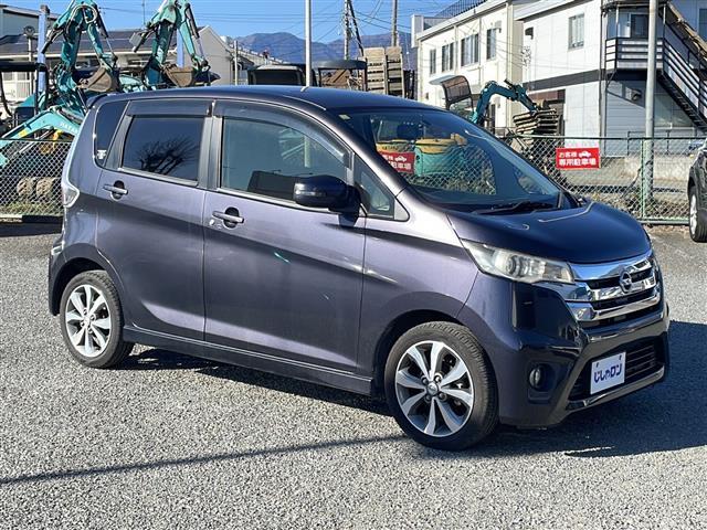 デイズ ハイウェイスター　Ｇターボ　／メモリ純正ナビ／フルセグテレビ／純正アルミホイール／全方位カメラ／ＣＤチェンジャー（5枚目）