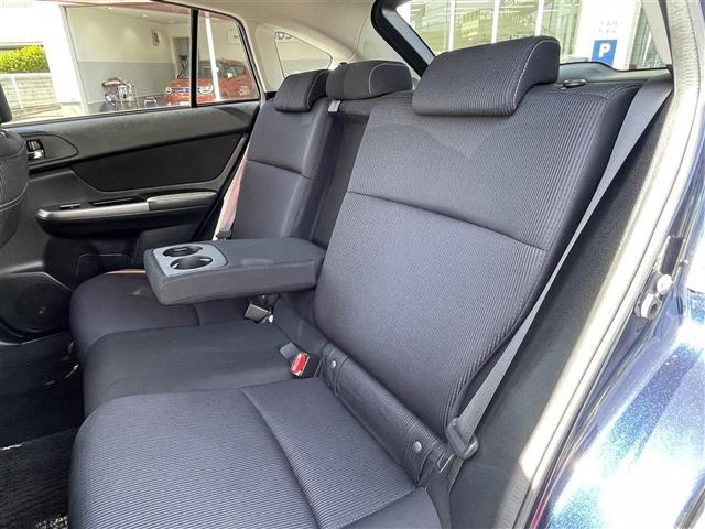 インプレッサスポーツ １．６ｉ－Ｌアイサイト　プラウドエディション　◇４ＷＤ◇パナソニック製ＳＤナビＣＮ－ＲＳ０２Ｄ）・ＣＤ／ＤＶＤ・フルセグＴＶ／ＢＴ接続◇バックカメラ◇ＥＴＣ◇レーダークルーズコントロール◇純正フロアマット◇純正ＡＷ（26枚目）