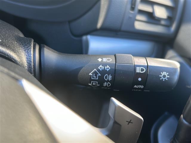 ＸＶ ２．０ｉ－Ｌ　アイサイト　☆４ＷＤ☆社外ナビ☆Ｂｌｕｅｔｏｏｔｈ☆フルセグテレビ☆ＥＴＣ☆パワーシート☆アイサイト（13枚目）