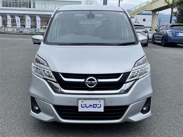 セレナ Ｘ　・純正メモリーナビ（フルセグＴＶ／ＣＤ／ＤＶＤ／Ｂｌｕ－ｒａｙ／ＢＴオーディオ）・アラウンドビューモニター・エマージェンシーブレーキ・セキュリティ＆セーフティパック・両側パワースライドドア（17枚目）