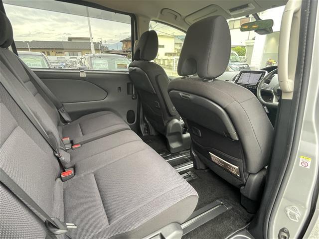 セレナ Ｘ　・純正メモリーナビ（フルセグＴＶ／ＣＤ／ＤＶＤ／Ｂｌｕ－ｒａｙ／ＢＴオーディオ）・アラウンドビューモニター・エマージェンシーブレーキ・セキュリティ＆セーフティパック・両側パワースライドドア（30枚目）