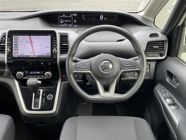 セレナ Ｘ　・純正メモリーナビ（フルセグＴＶ／ＣＤ／ＤＶＤ／Ｂｌｕ－ｒａｙ／ＢＴオーディオ）・アラウンドビューモニター・エマージェンシーブレーキ・セキュリティ＆セーフティパック・両側パワースライドドア（42枚目）