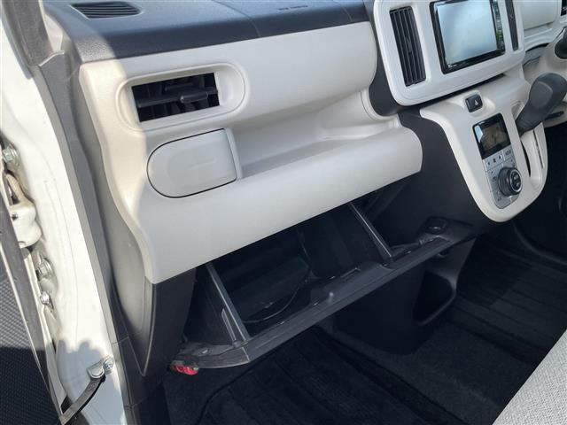 ムーヴキャンバス Xリミテッド SAII ・純正メモリーナビ(フルセグTV・CD・DVD・BTオーディオ)スマートアシストII・両側パワースライドドア・スマートキー・新車時保証書・取扱説明書・ナビ取扱説明書(30枚目)