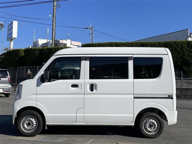 NV100クリッパーバン DX GLパッケージ 2nd発信モード・純正AM/FMラジオ・オーバーヘッドシェルフ・ETC・新車時保証書・取扱説明書(13枚目)