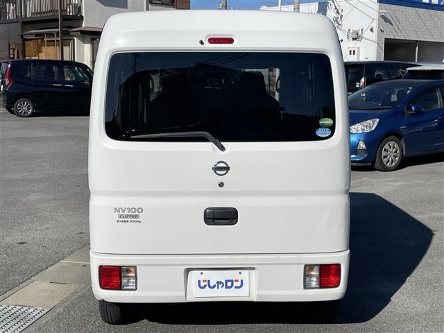 NV100クリッパーバン DX GLパッケージ 2nd発信モード・純正AM/FMラジオ・オーバーヘッドシェルフ・ETC・新車時保証書・取扱説明書(15枚目)