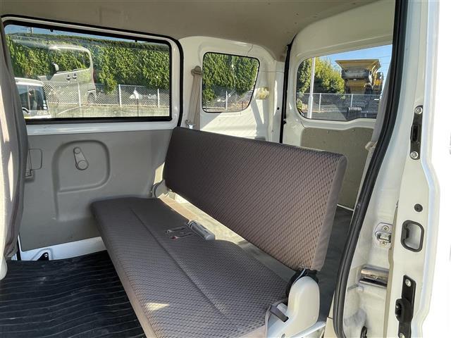 NV100クリッパーバン DX GLパッケージ 2nd発信モード・純正AM/FMラジオ・オーバーヘッドシェルフ・ETC・新車時保証書・取扱説明書(25枚目)