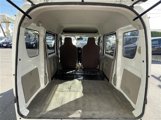 NV100クリッパーバン DX GLパッケージ 2nd発信モード・純正AM/FMラジオ・オーバーヘッドシェルフ・ETC・新車時保証書・取扱説明書(29枚目)