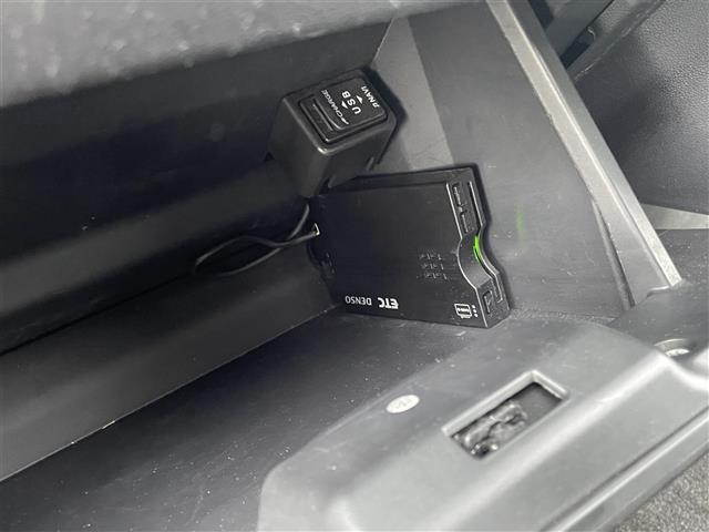 タント カスタムX トップエディションSAIII 純正メモリーナビ(フルセグTV/DVD/CD/BTオーディオ) バックモニター ドライブレコーダー スマートアシストIII 左後パワースライドドア ハーフレザーシート 運転席シートヒーター(10枚目)