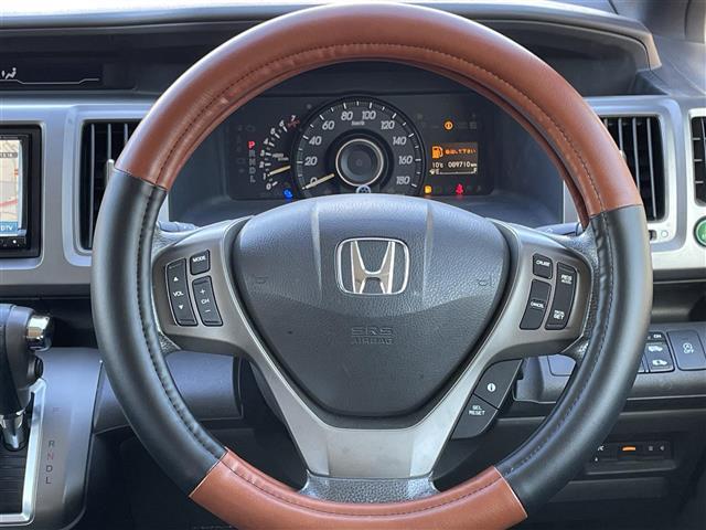 ステップワゴン G Eセレクション ・社外メモリーナビ(フルセグTV・DVD・CD・SD・BTオーディオ)・バックカメラ・ETC・両側パワースライドドア・前後ドライブレコーダー・ディスチャージヘッドライト・クルーズコントロ(8枚目)