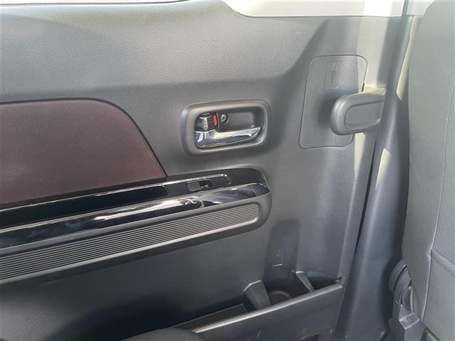 ワゴンＲスティングレー ハイブリッドＸ（27枚目）