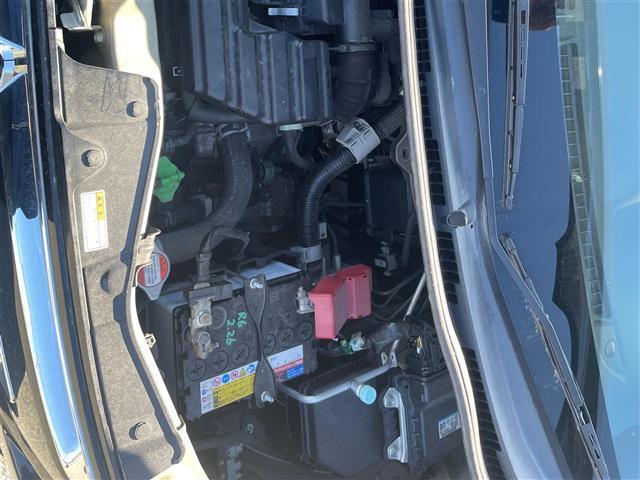 ワゴンＲスティングレー ハイブリッドＸ（30枚目）