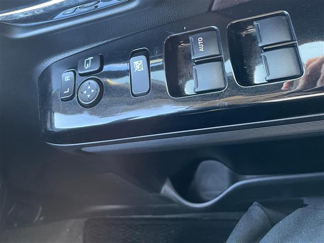 ワゴンＲスティングレー ハイブリッドＸ（33枚目）