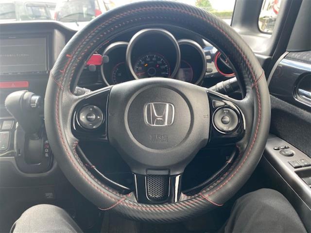 N-BOXカスタム G・ターボLパッケージ(5枚目)