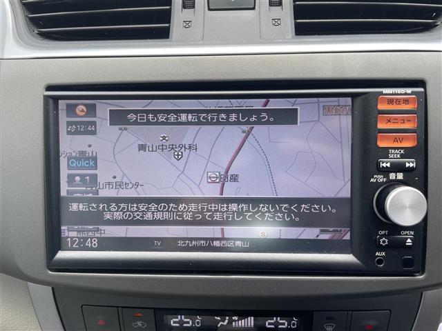 シルフィ Ｘ　ナビ　ドライブレコーダー　横滑り防止装置　バックカメラ　ＥＴＣ　エンジンプッシュスタート　Ｂｌｕｅｔｏｏｔｈ　フルセグＴＶ　純正フロアマット　ドアバイザー　Ｗエアバック（5枚目）