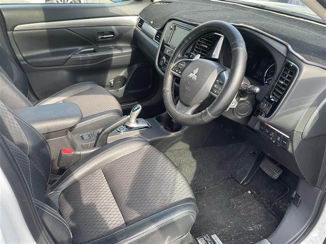 アウトランダーＰＨＥＶ Ｇナビパッケージ（23枚目）