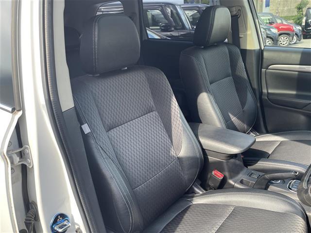 アウトランダーＰＨＥＶ Ｇナビパッケージ（24枚目）