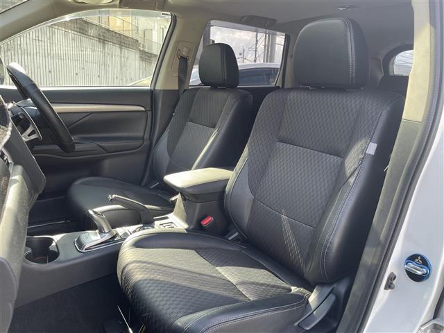 アウトランダーＰＨＥＶ Ｇナビパッケージ（32枚目）