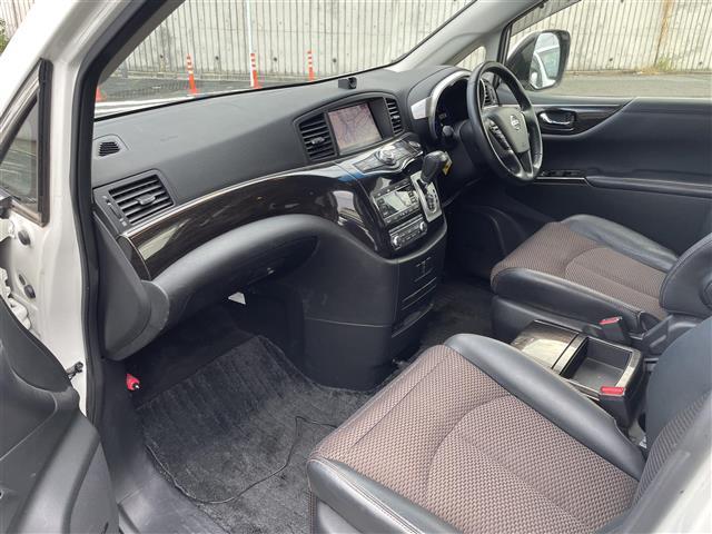 エルグランド ２５０ハイウェイスターアーバンクロム（27枚目）