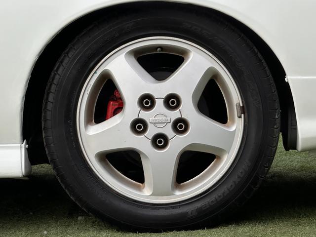 シルビア Ｋ’ｓ　エアロ　スーパーハイキャスパッケージ　サンルーフ／純正５速ＭＴ／パールホワイトオールペン済／純正オプションＮＩＳＭＯスポーツマフラー／ＧＡＢ車高調／ＤＥＰＯＲＡＣＩＮＧ油温・水温・ブースト３連メーター／純正１６インチアルミホイール／エアロ（24枚目）