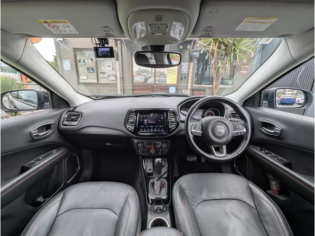 ジープ・コンパス リミテッド 4WD/レザーシート/レーダークルーズコントロール/Beatsサウンド/パーキングアシスト/ブラインドスポット/純正ナビゲーション/バックカメラ/Bluetooth/地デジTV/ドライブレコーダー(24枚目)