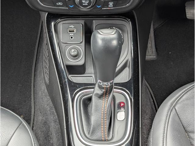 ジープ・コンパス リミテッド 4WD/レザーシート/レーダークルーズコントロール/Beatsサウンド/パーキングアシスト/ブラインドスポット/純正ナビゲーション/バックカメラ/Bluetooth/地デジTV/ドライブレコーダー(30枚目)