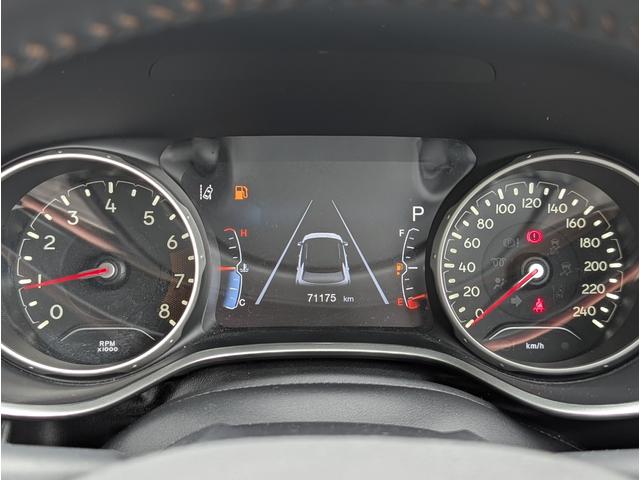 ジープ・コンパス リミテッド 4WD/レザーシート/レーダークルーズコントロール/Beatsサウンド/パーキングアシスト/ブラインドスポット/純正ナビゲーション/バックカメラ/Bluetooth/地デジTV/ドライブレコーダー(51枚目)