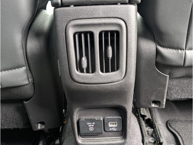 ジープ・コンパス リミテッド 4WD/レザーシート/レーダークルーズコントロール/Beatsサウンド/パーキングアシスト/ブラインドスポット/純正ナビゲーション/バックカメラ/Bluetooth/地デジTV/ドライブレコーダー(61枚目)