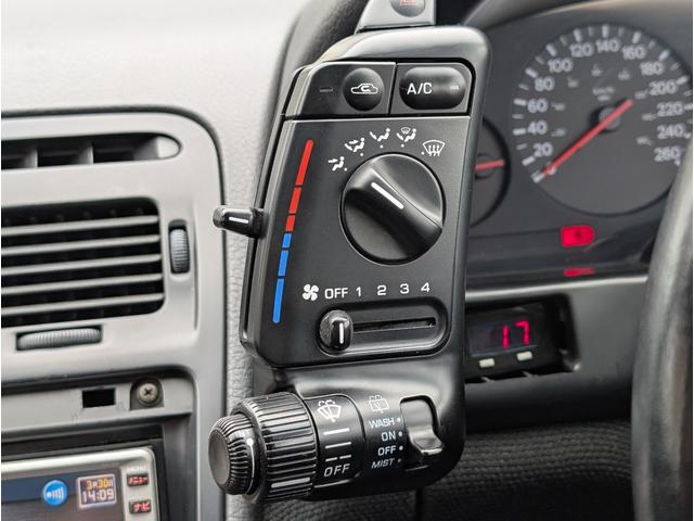 フェアレディＺ ３００ＺＸ　ツインカム２４バルブＶ６エンジン／大型リアスポイラー／エアロパーツ／ＲＡＹＳ　ＶＯＬＫＲＡＣＩＮＧ　ＬＥ３７アルミホイール／ナルディステアリング／Ｔバールーフ／純正マニュアルミッション／（46枚目）