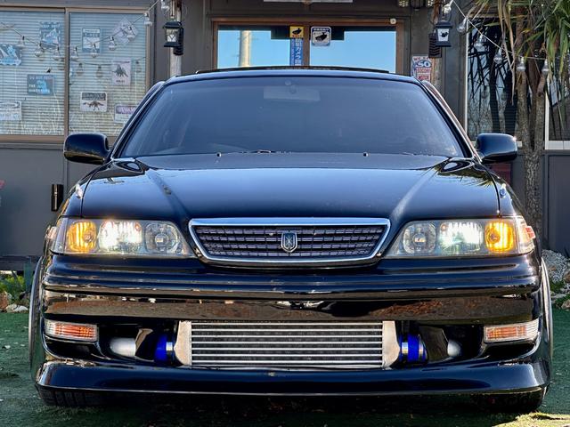 マークII ツアラーＶ　ブラックオールペン／純正５速ＭＴ／ハイフロータービン／Ｋ＆Ｎエアクリ／ＢＬＩＴＺラジエター／前置インタークーラ／ＡＰＥＸｉＦＣコマンダー・ブーストコントロールバルブ／車高調／ＲＡＹＳアルミ／外マフラー（13枚目）