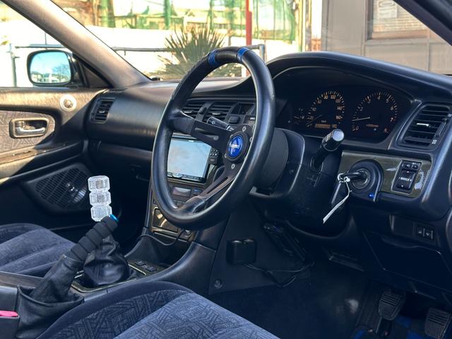 マークII ツアラーＶ　ブラックオールペン／純正５速ＭＴ／ハイフロータービン／Ｋ＆Ｎエアクリ／ＢＬＩＴＺラジエター／前置インタークーラ／ＡＰＥＸｉＦＣコマンダー・ブーストコントロールバルブ／車高調／ＲＡＹＳアルミ／外マフラー（32枚目）