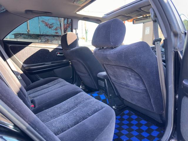 マークII ツアラーＶ　ブラックオールペン／純正５速ＭＴ／ハイフロータービン／Ｋ＆Ｎエアクリ／ＢＬＩＴＺラジエター／前置インタークーラ／ＡＰＥＸｉＦＣコマンダー・ブーストコントロールバルブ／車高調／ＲＡＹＳアルミ／外マフラー（35枚目）