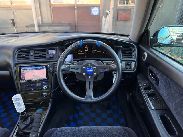 マークII ツアラーＶ　ブラックオールペン／純正５速ＭＴ／ハイフロータービン／Ｋ＆Ｎエアクリ／ＢＬＩＴＺラジエター／前置インタークーラ／ＡＰＥＸｉＦＣコマンダー・ブーストコントロールバルブ／車高調／ＲＡＹＳアルミ／外マフラー（45枚目）