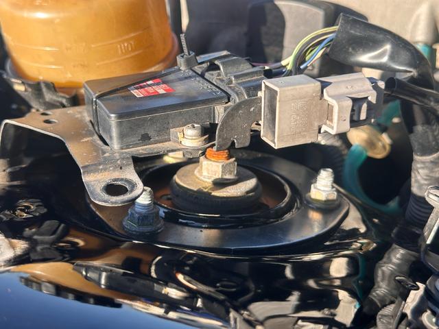 マークII ツアラーＶ　ブラックオールペン／純正５速ＭＴ／ハイフロータービン／Ｋ＆Ｎエアクリ／ＢＬＩＴＺラジエター／前置インタークーラ／ＡＰＥＸｉＦＣコマンダー・ブーストコントロールバルブ／車高調／ＲＡＹＳアルミ／外マフラー（74枚目）