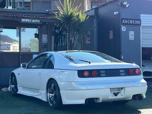 フェアレディZ バージョンS ツインターボ 5型後期モデル/VeilSideエアロ/AVSモデル5アルミホイール/純正5MT/柿本改2本出しマフラー/車高調/Tバールーフ/フェラーリ風テールランプ/タイミングベルト交換済み/(12枚目)