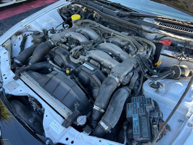 フェアレディZ バージョンS ツインターボ 5型後期モデル/VeilSideエアロ/AVSモデル5アルミホイール/純正5MT/柿本改2本出しマフラー/車高調/Tバールーフ/フェラーリ風テールランプ/タイミングベルト交換済み/(30枚目)