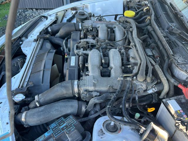 フェアレディZ バージョンS ツインターボ 5型後期モデル/VeilSideエアロ/AVSモデル5アルミホイール/純正5MT/柿本改2本出しマフラー/車高調/Tバールーフ/フェラーリ風テールランプ/タイミングベルト交換済み/(31枚目)