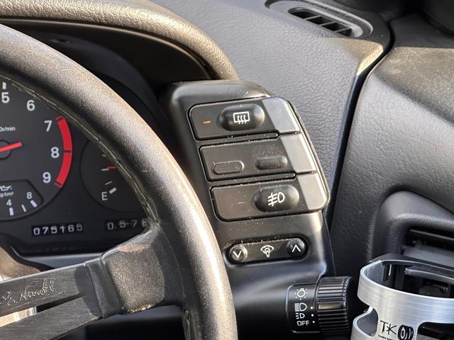 フェアレディＺ バージョンＳ　ツインターボ　Ｔバールーフ／ＨＫＳＥＶＣブースト／４点式シートベルト／マフラー温度計／ブースト圧計／ブローオフバルブ／マナレイスポーツＭＳ－６ハイパー１８インチＡＷ／トラストマフラー／トラストエアロパーツ／車高調（46枚目）