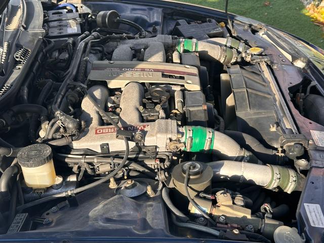 フェアレディＺ バージョンＳ　ツインターボ　Ｔバールーフ／ＨＫＳＥＶＣブースト／４点式シートベルト／マフラー温度計／ブースト圧計／ブローオフバルブ／マナレイスポーツＭＳ－６ハイパー１８インチＡＷ／トラストマフラー／トラストエアロパーツ／車高調（75枚目）