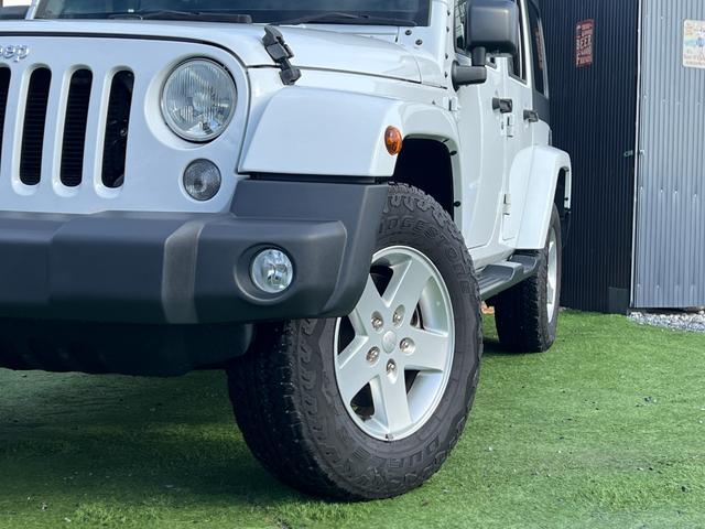 ジープ・ラングラーアンリミテッド スポーツ　切り替え式４ＷＤ／カロッツェリアナビゲーション／Ｂｌｕｅｔｏｏｔｈ／地デジＴＶ／バックカメラ／キーレス／クルーズコントロール／ルーフオープン可能／ボディ同色フェンダー（15枚目）