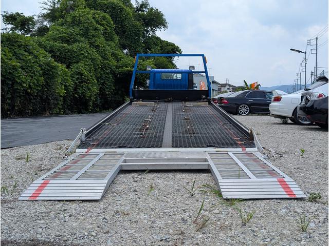 トヨエース 花見台自動車セーフティローダー　積載車／低傾斜角／１５０馬力／バックカメラ／前後ドラレコ／キーレス／ラジコン／４，０００ｃｃディーゼルターボ／６ＭＴ／ウインチ／作業灯／メッキパーツ／ＥＴＣ（3枚目）