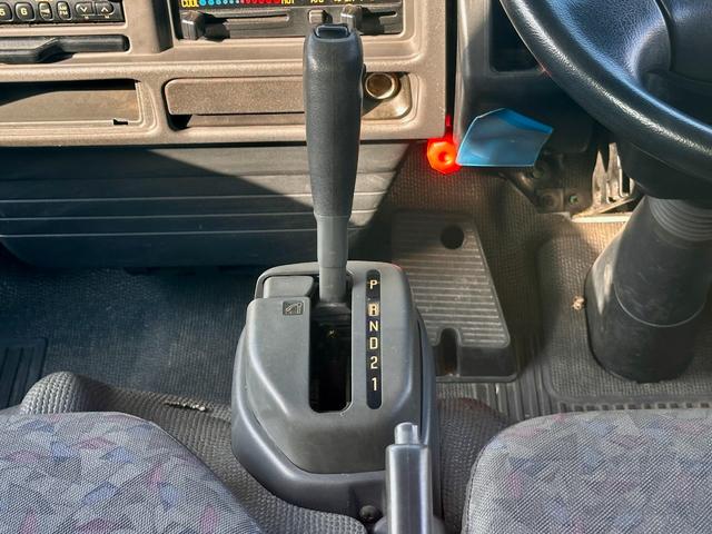 エルフトラック 　ＴＡＤＡＮＯ　ＡＴ－１２０ＴＧ／作業半径１１ｍ／地上高１２ｍ／積載荷重２００ｋｇ／１００Ｖ電源引き込み可能／（30枚目）