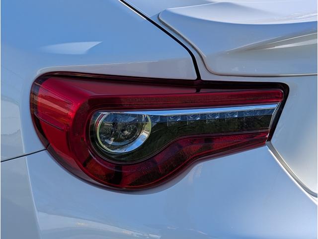 ８６ ＧＴ　後期最終型／純正６速ＭＴ／ＢＬＩＴＺマフラー／ＢＬＩＴＺ車高調／ＢＬＩＴＺエアクリーナー／ＭＯＭＯステアリング／ＮＲＧクイックリリース／ＷＯＲＫＥＭＯＴＩＯＮ１８インチＡＷ／社外Ｆエアロ／ナビ／ＢＴ／（22枚目）