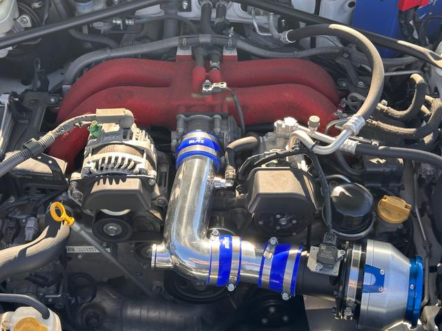 ８６ ＧＴ　後期最終型／純正６速ＭＴ／ＢＬＩＴＺマフラー／ＢＬＩＴＺ車高調／ＢＬＩＴＺエアクリーナー／ＭＯＭＯステアリング／ＮＲＧクイックリリース／ＷＯＲＫＥＭＯＴＩＯＮ１８インチＡＷ／社外Ｆエアロ／ナビ／ＢＴ／（32枚目）